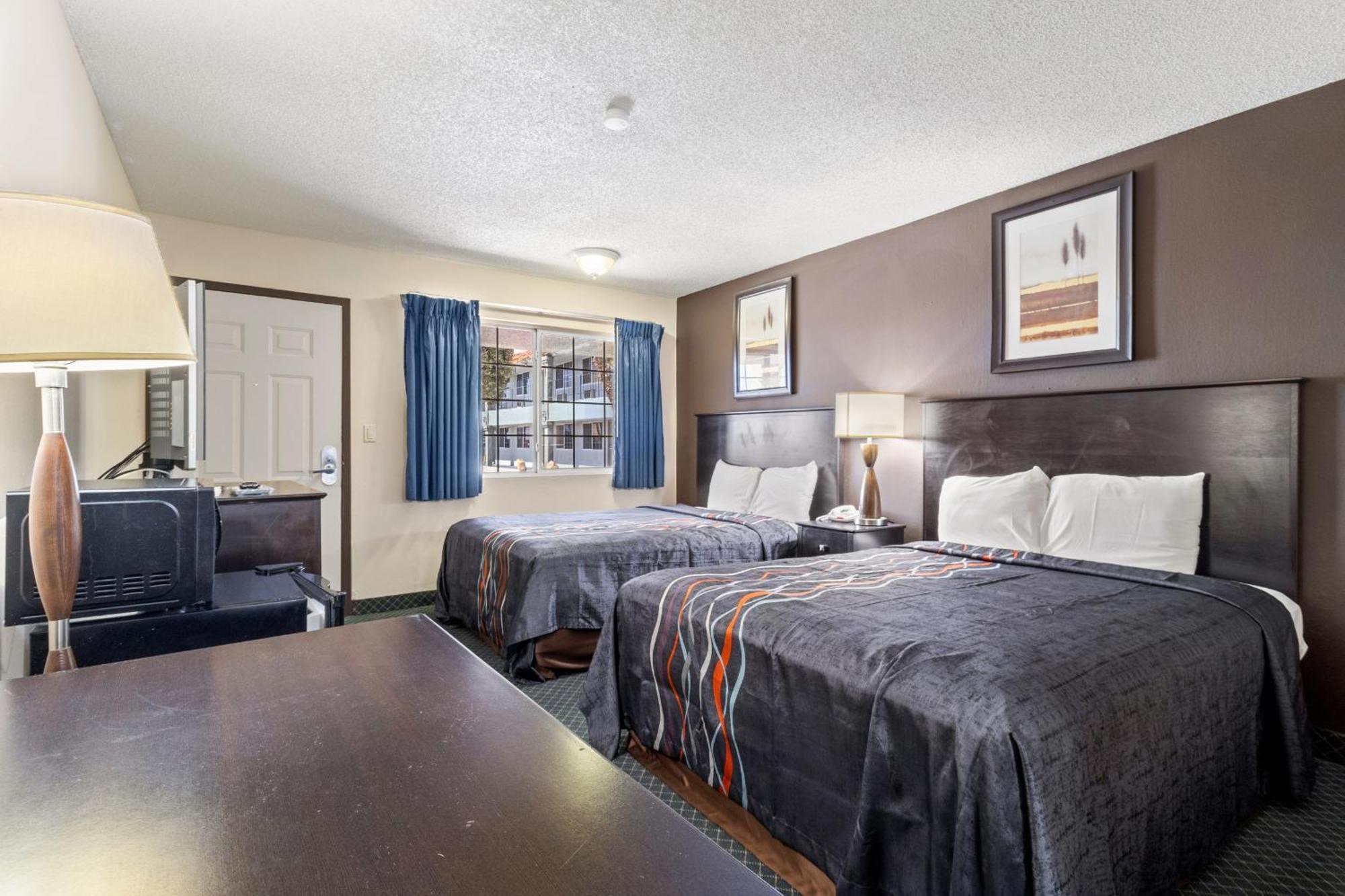 Motel Economy